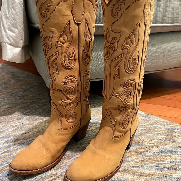 Frye Cowboy Boots size 6 - fits like 6.5 - Picture 3 of 5